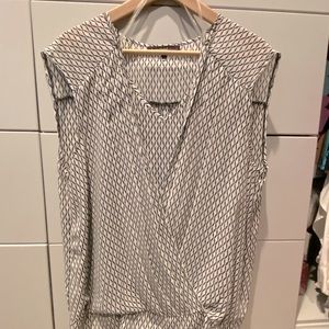 Never Worn! Sleeveless Lightweight Blouse